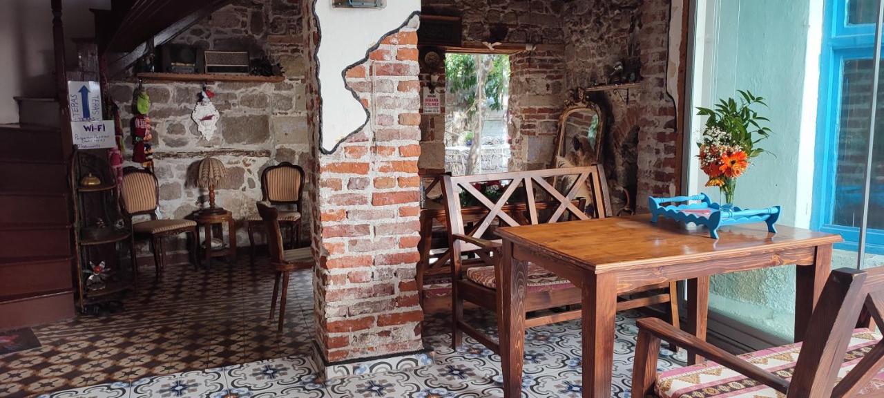 Pergamon Pension Bergama Esterno foto