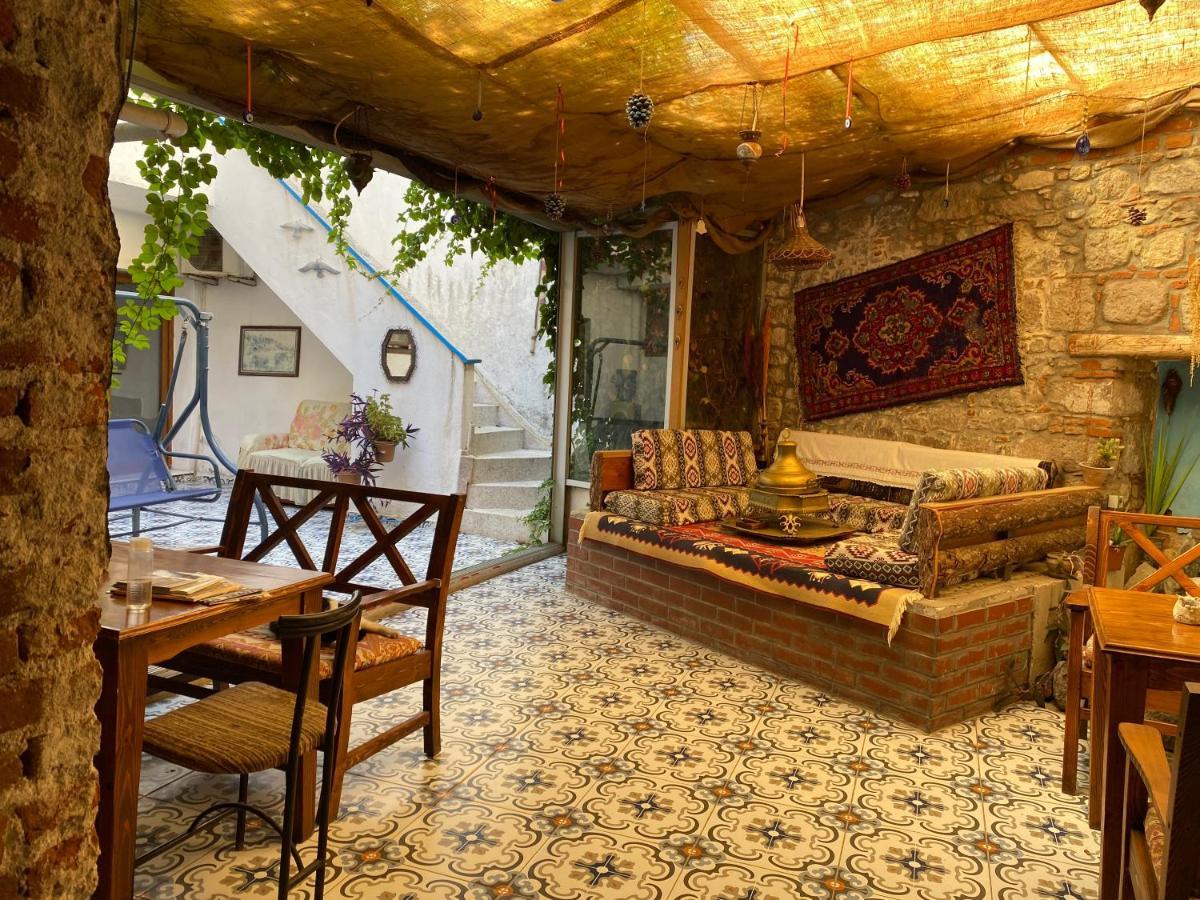 Pergamon Pension Bergama Esterno foto