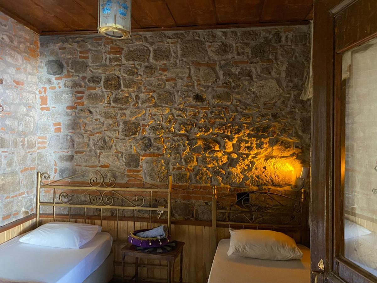 Pergamon Pension Bergama Esterno foto