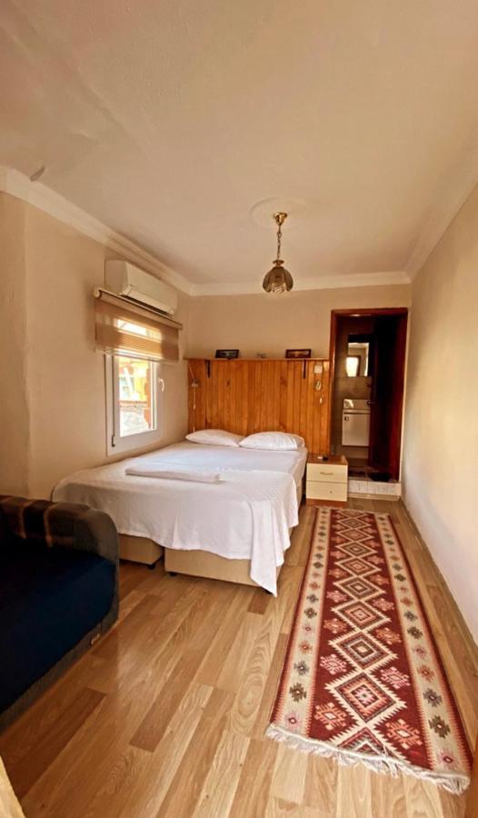 Pergamon Pension Bergama Esterno foto